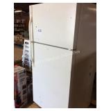 1 LOT KENMORE WHITE REFRIGERATOR