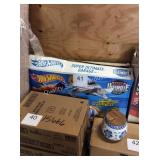 1 LOT HOT WHEELS SUPER GARAGE