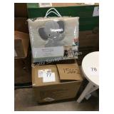 1 LOT 3PC CRIB SET
