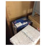 1 LOT BISSELL CORDLESS VAC