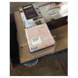 1 LOT KING COMFORTER