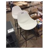 1 LOT 2 BAR STOOLS
