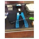 1 LOT PEX CRIMP TOOL KIT (DISPLAY)