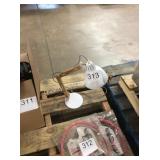 1 LOT DESK LAMP