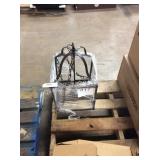 1 LOT LANTERN
