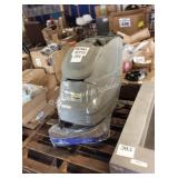 1 LOT FLOOR CLEANER