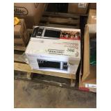 1 LOT B & D MICROWAVE