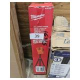 milwaukee 72ï¿½ laser tripod