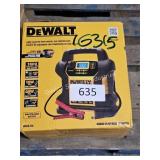 dewalt jump starter/digital air compressore