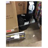 1 LOT PAPER SHREDDER