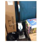 1 LOT B & D COMPACT VAC