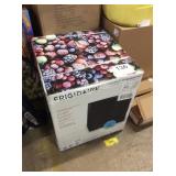 1 LOT FRIGIDAIRE COMPACT REFRIGERATOR