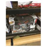 1 LOT REMOTE CONTROL TRUCK