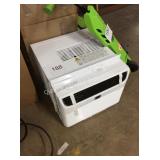 1 LOT FRIGIDAIRE 10000BTU A/C