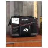 1 LOT HUSKY TOOL BAG (LOBBY)
