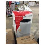 1 LOT FRIGIDAIRE PORTABLE A/C