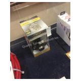 1 LOT DEFIANT ELECTRONIC DEADBOLT (DISPLAY)