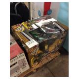 1 LOT REMOTE CONTROL MONSTER TRUCK