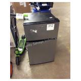 1 LOT WP COMPACT REFRIGERATOR