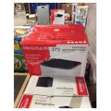 1 LOT FRIGIDAIRE PORTABLE A/C