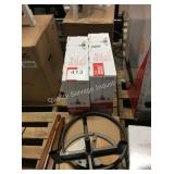 1 LOT 2 PENDANT LIGHTS