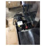 1 LOT PRESSURE WASHER