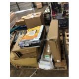 1 SKID STORE MERCHANDISE