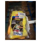 2pk microfiber cloths and dust pan