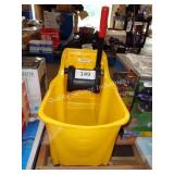 rubbermaid mop bucket