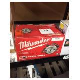 1 CTN MILWAUKEE CIRCULAR SAW