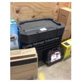 1 LOT 5 HUSKY TOTES W/ LIDS