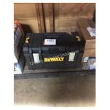 1 LOT DEWALT TOOLBOX