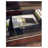 1 LOT HD FLAT PANEL ANTENNA (DISPLAY)