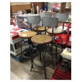 1 LOT 4 BAR STOOLS