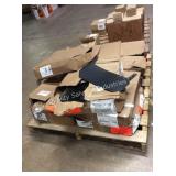 1 CTN PLASTIC RETAINER TOE KICKS