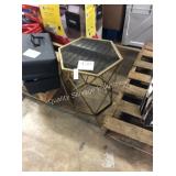 1 LOT ACCENT TABLE