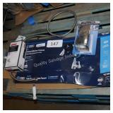 kitchen/bathroom supplies