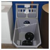 4.5 cu ft yard cart missing axle