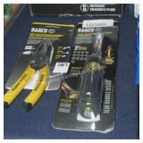 klein tools screwdriver & cable cutter (display)