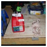 1g gas can & rope
