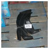 sz 6 heel boots