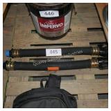 2 train air hoses