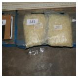 2 bags of clips
