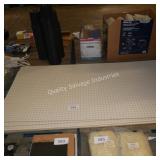 6-66ï¿½ x 34.5ï¿½ peg board