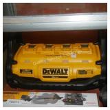 dewalt portable power station (display)