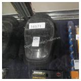 dewalt knee pads (display)