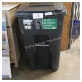 48g toter trash can