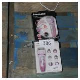 2 electric shavers