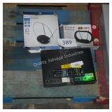 2 antennas & dvd player -not tested AS IS