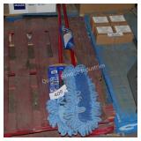 2 o cedar hardwood mops